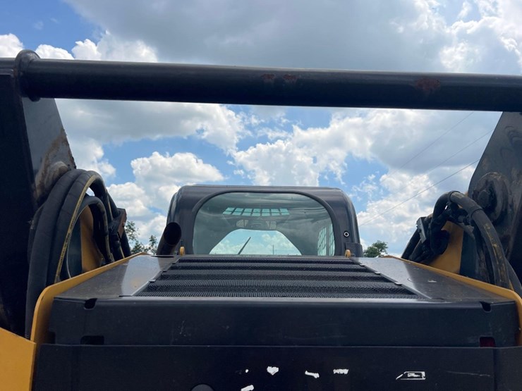 2016-caterpillar-262d-image-14