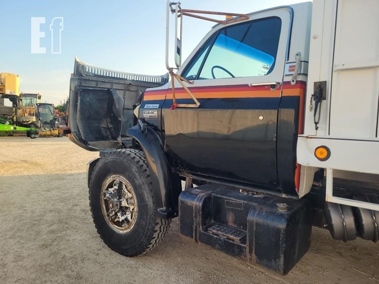 1979-gmc-7000-image-7