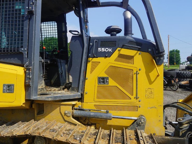 2017-deere-550k-image-58