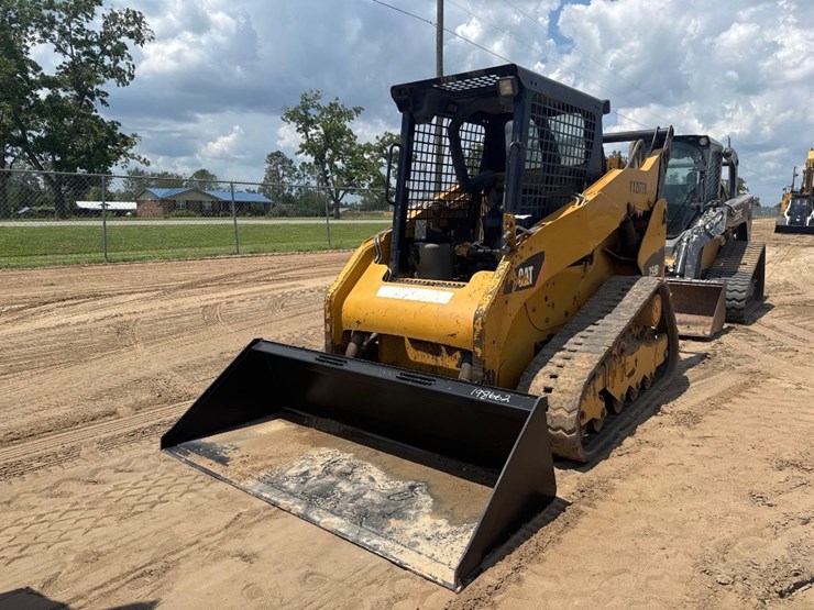 2011-caterpillar-259b3-image-2