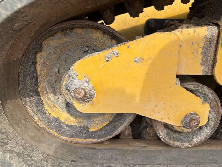 2020-caterpillar-289d3-image-10