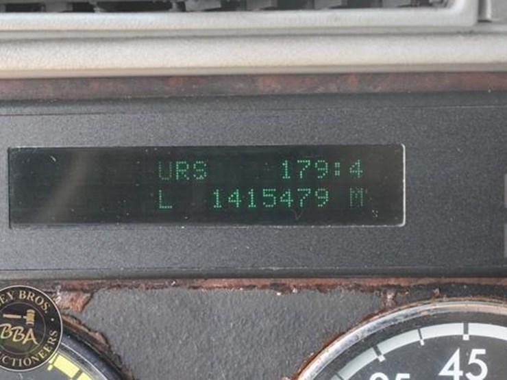 1997-freightliner-century-120-image-77