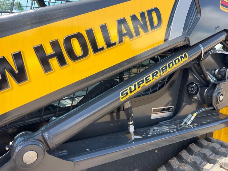 new-holland-c332-image-12