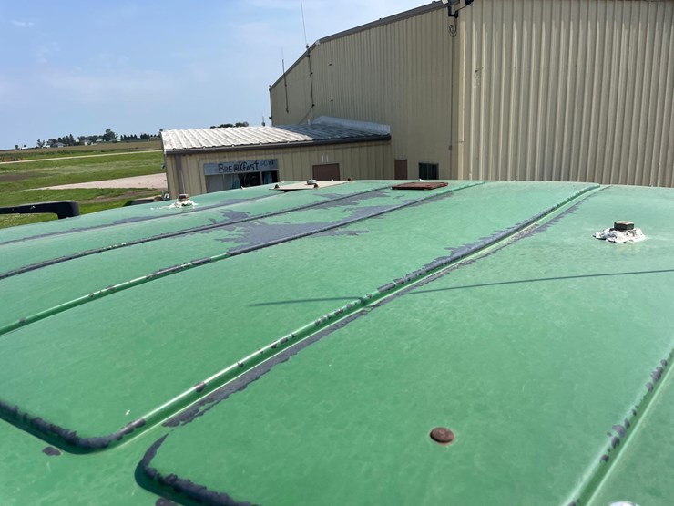 john-deere-8400-image-54