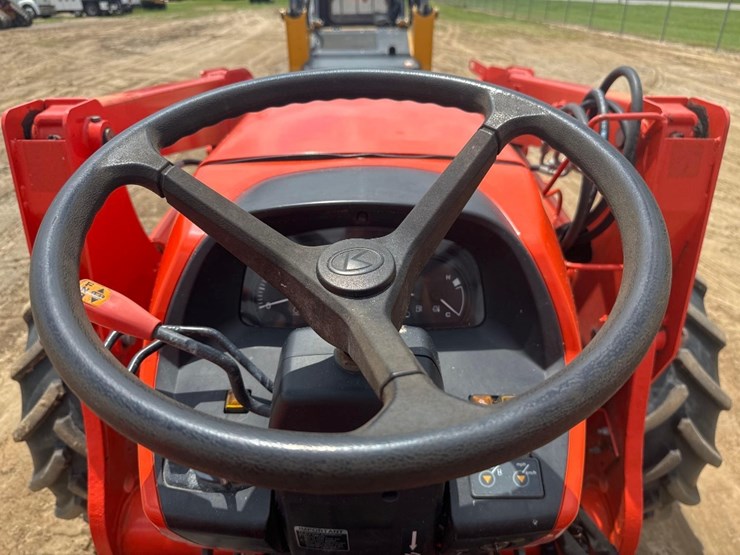kubota-m7060-image-19