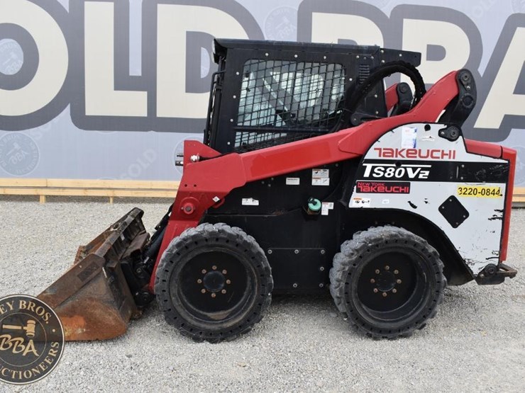 2016-takeuchi-ts80v2-image-5