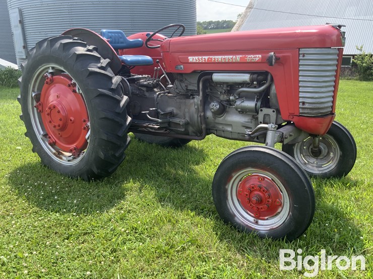 1958-massey-ferguson-65-image-3