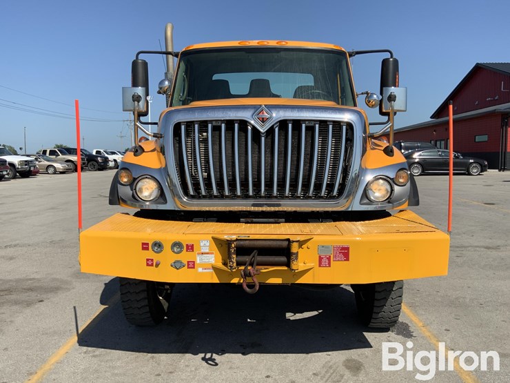2010-international-workstar-7300-image-2