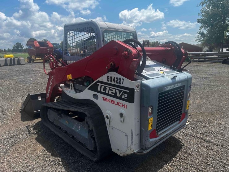 2021-takeuchi-tl12v2-image-6