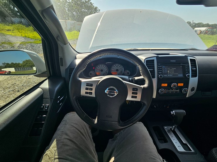 2016-nissan-frontier-image-44