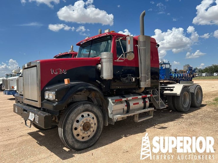 2013-western-star-4900-image-1