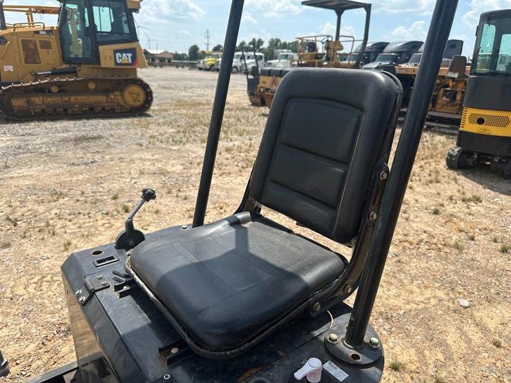 #81-•-agt-q12-mini-excavator-inv#:-25205-image-37