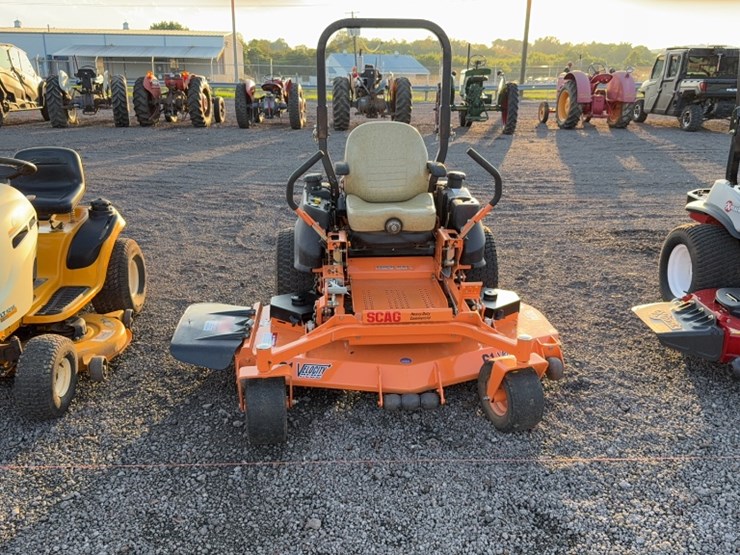 #3078-•-scag-tiger-cat-ii-zero-turn-mower-image-2
