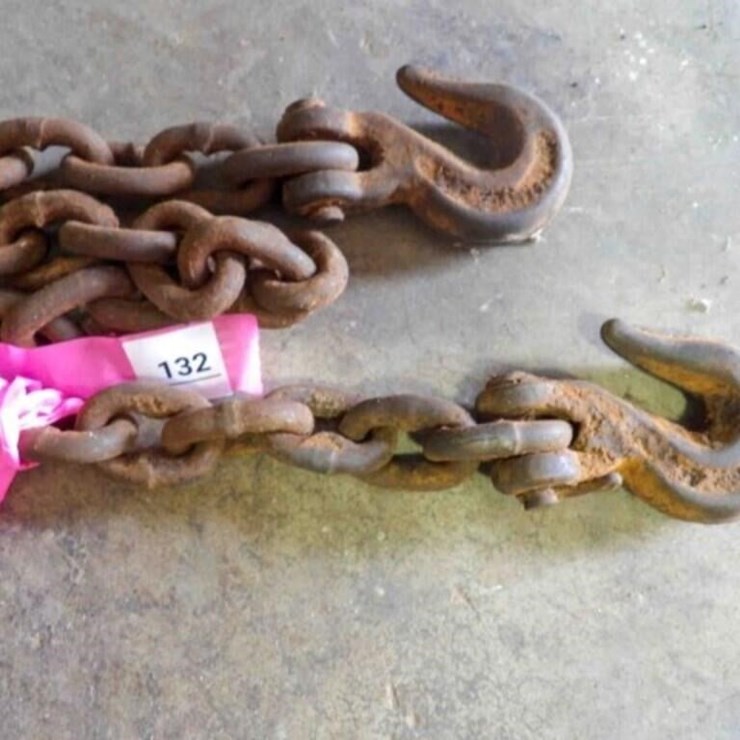 18' Chain w/ 2 Hooks