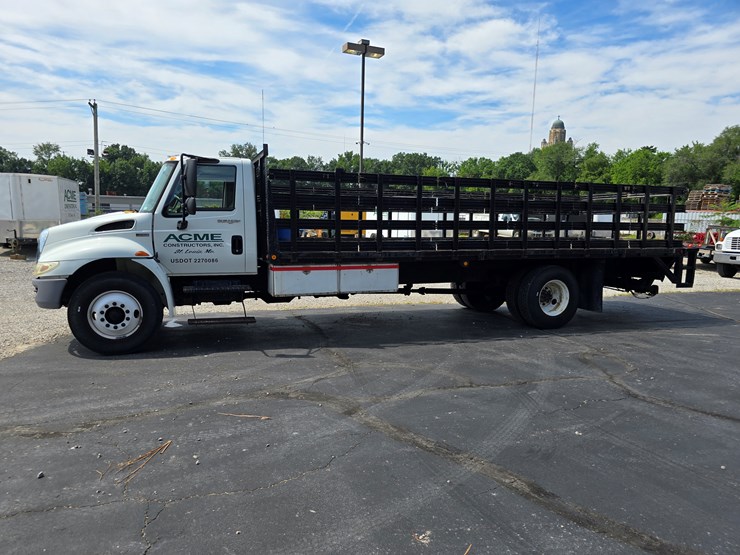 2012-international-durastar-4300-image-8