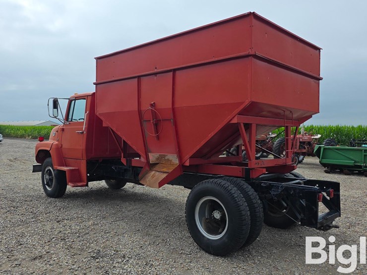 1974-ford-ln7000-image-7