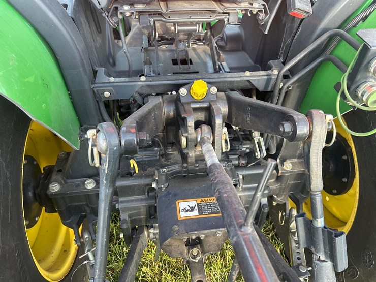 2005-john-deere-3720-image-14