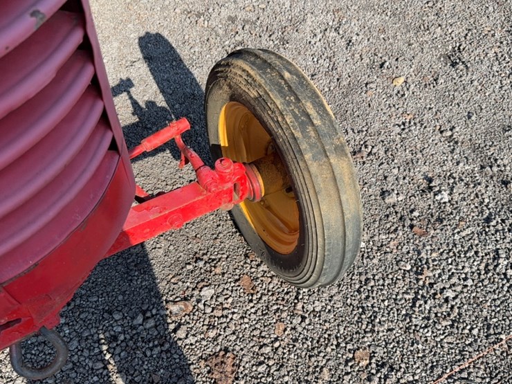 massey-ferguson-102-image-5