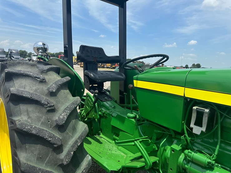 john-deere-2030-image-29
