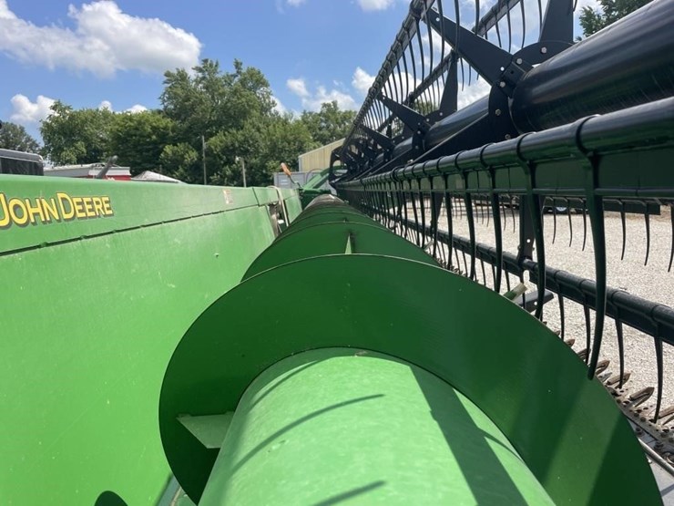 2007-john-deere-630f-image-11
