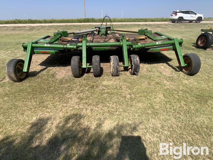 john-deere-1518-image-6
