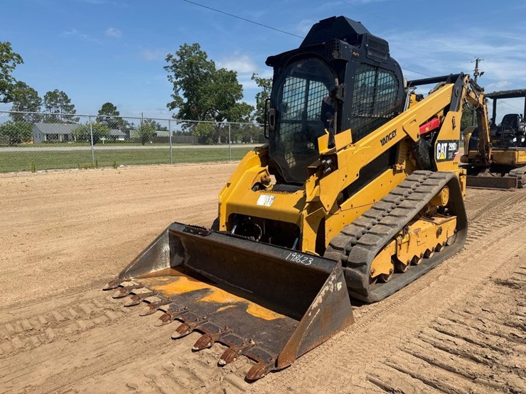 2017-caterpillar-299d2-xhp-image-2