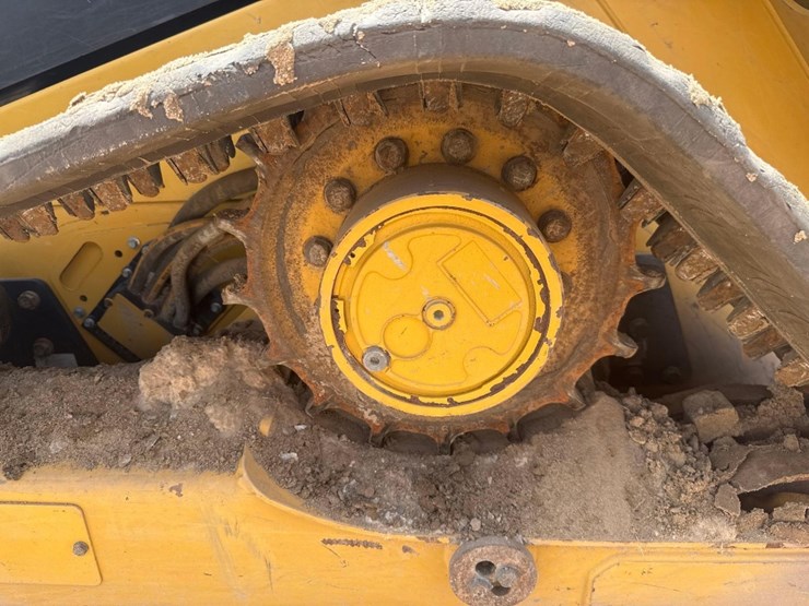 2021-caterpillar-289d3-image-11
