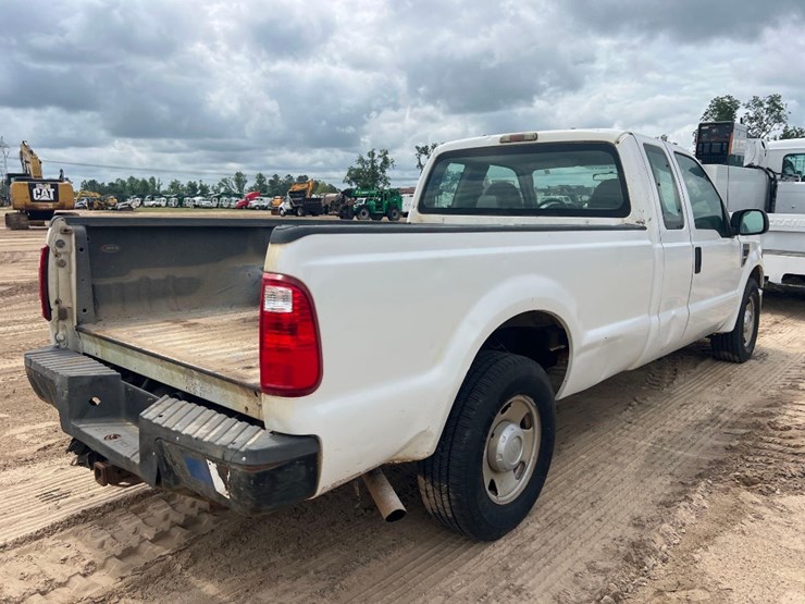 2008-ford-f250-xl-image-4