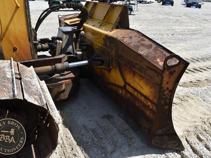 2019-deere-750k-lgp-image-28