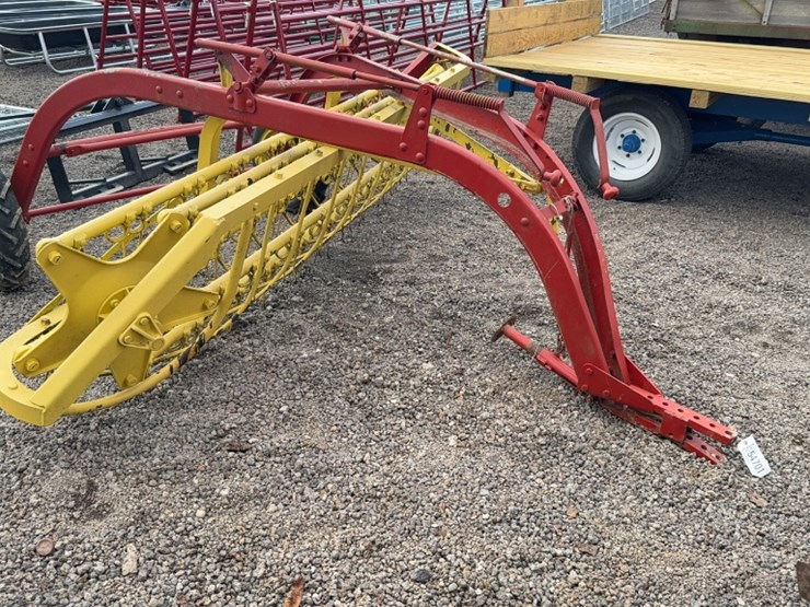 new-holland-s55-image-2