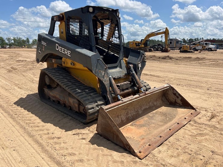 2019-deere-331g-image-6