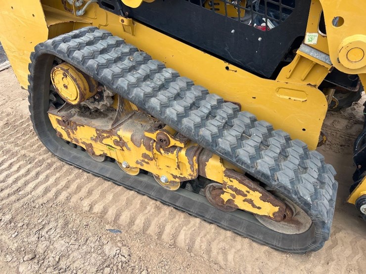 caterpillar-249d-image-13