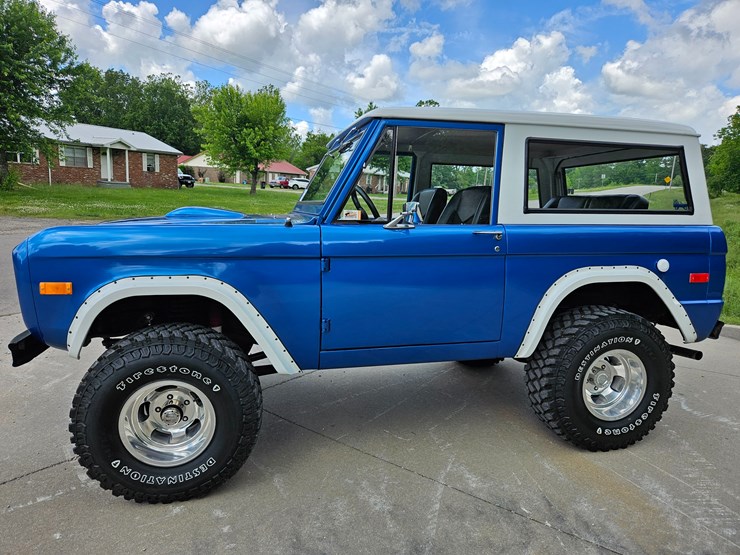 1974-ford-bronco-image-6