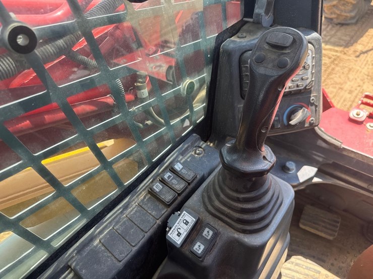 takeuchi-tl8r2-image-27