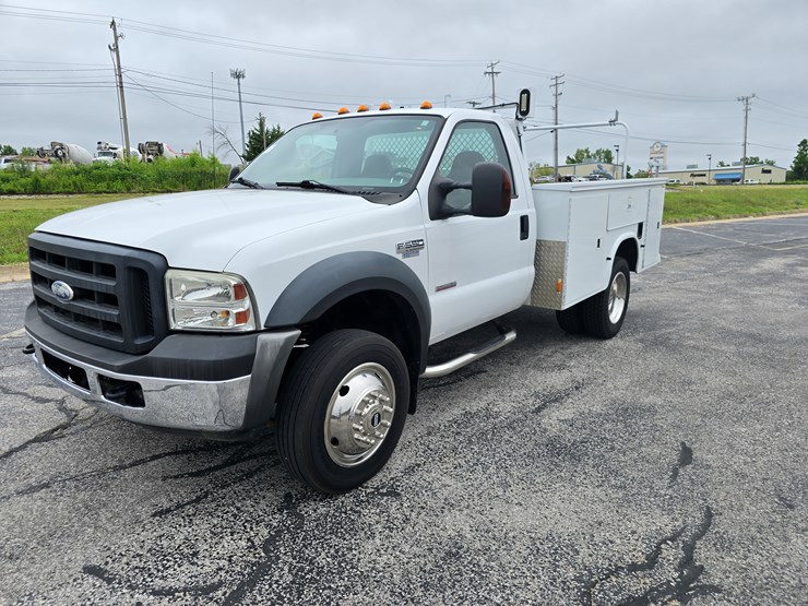 2007-ford-f550-image-3