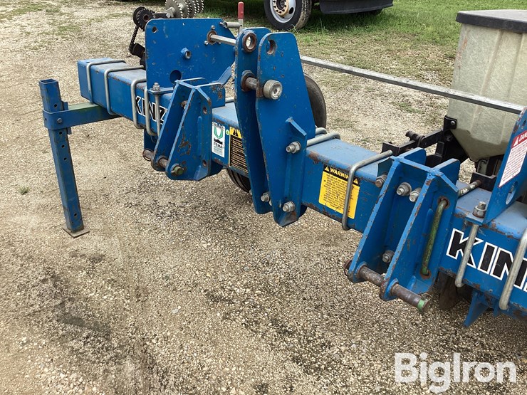 kinze-mt-image-14