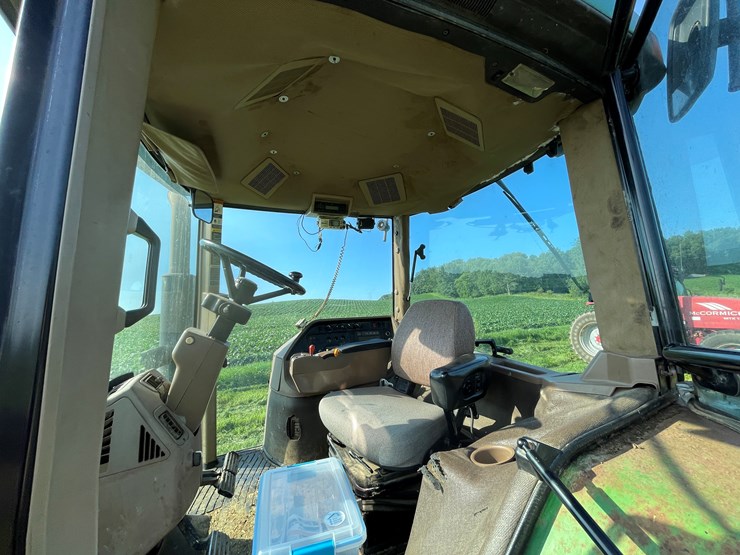 john-deere-8400-image-15
