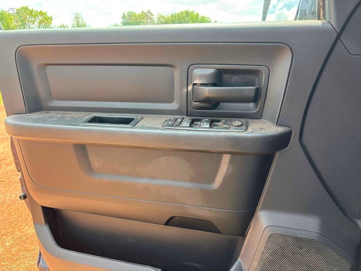 2017-dodge-ram-2500-image-16