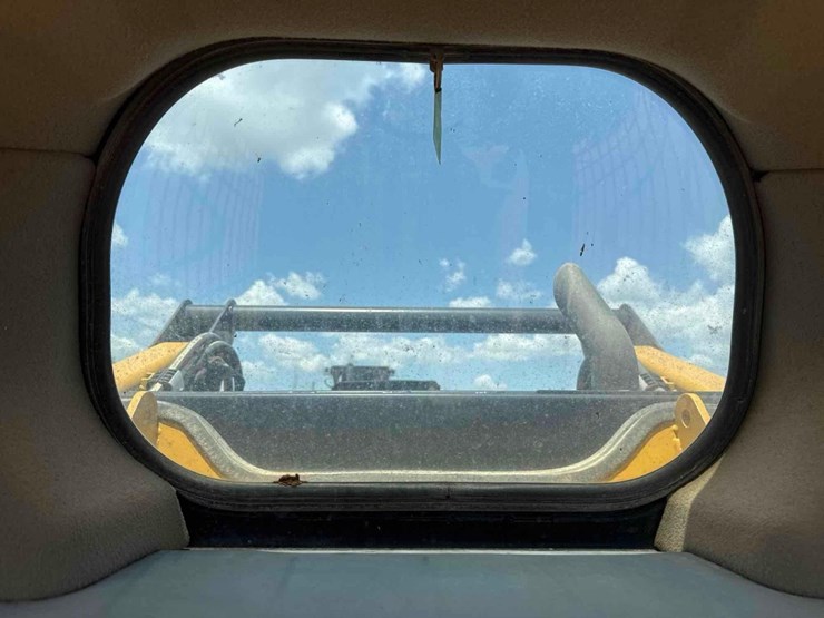 2019-caterpillar-299d2-image-36