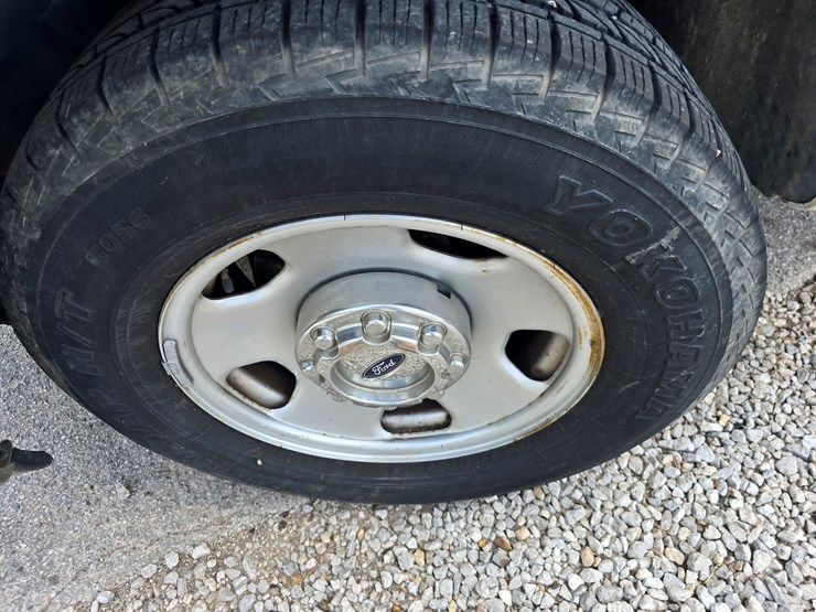 2005-ford-f350-image-45