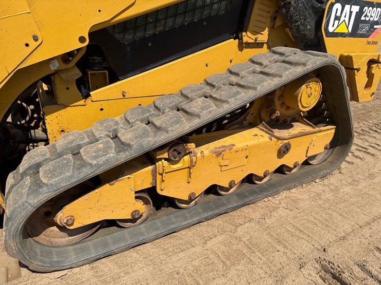 2017-caterpillar-299d2-xhp-image-15