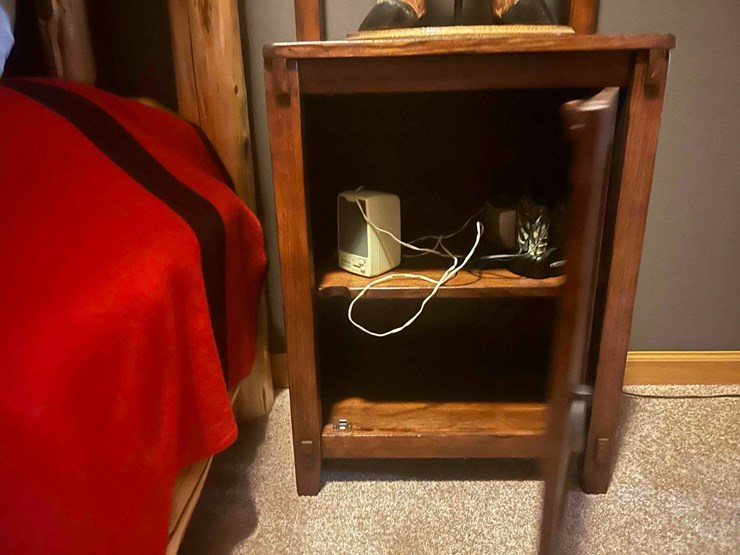 antique-entry-stand-image-6