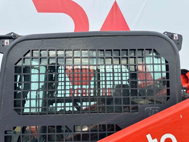 2021-kubota-svl97-2-image-38