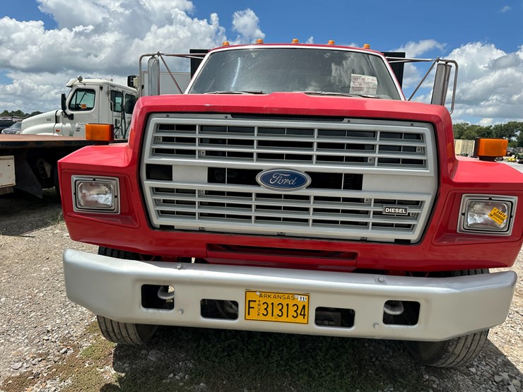 1992-ford-f700-image-31
