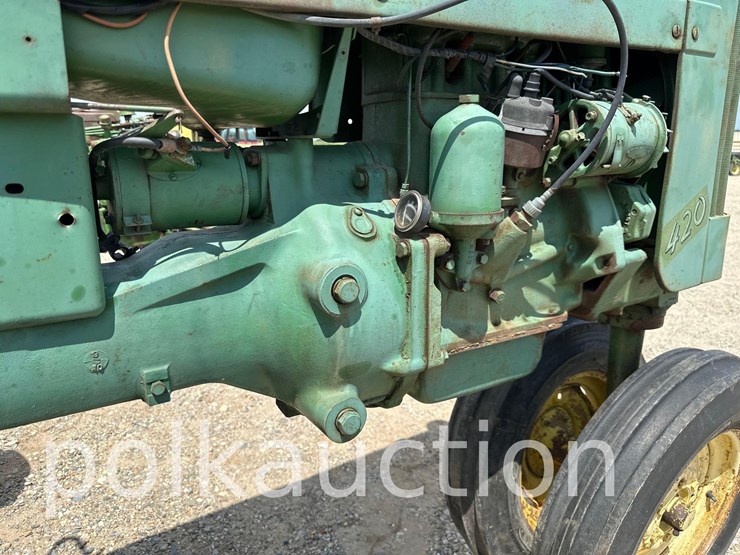 john-deere-420-image-11
