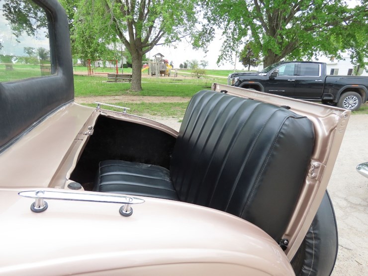 1928-ford-model-a-image-11
