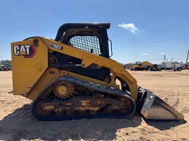 2020-caterpillar-279d3-image-5