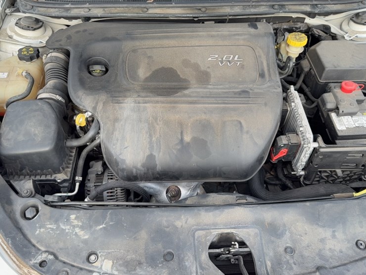 #3018-•-2014-dodge-sedan-image-20