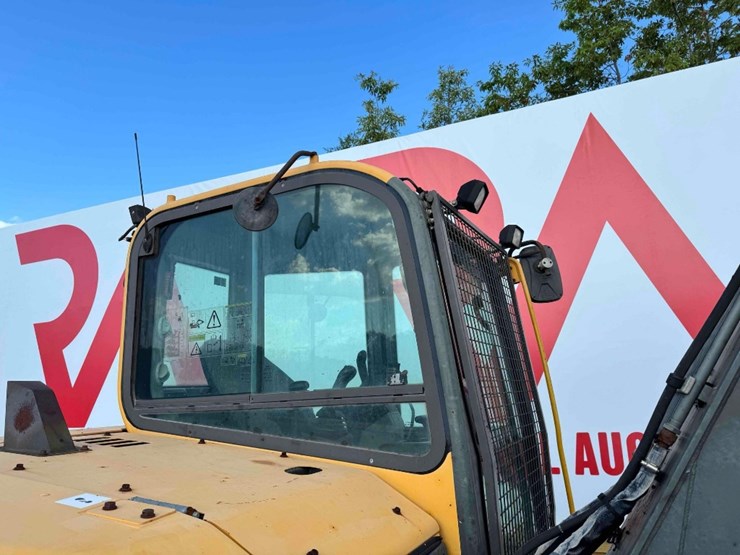 2017-volvo-ecr88d-image-7
