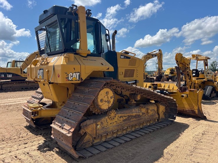 2019-caterpillar-d6n-lgp-image-4